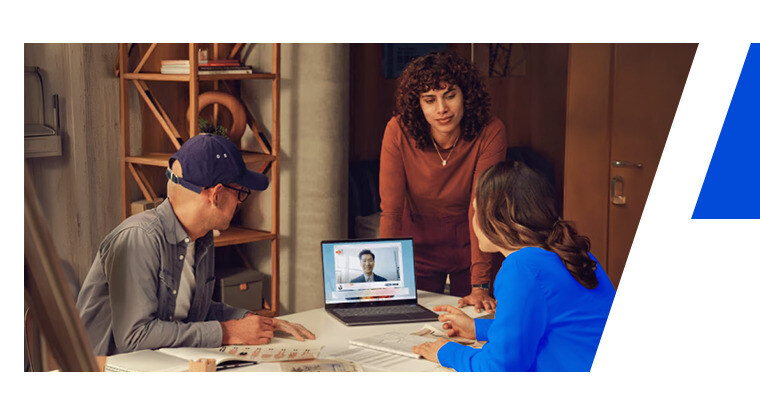 Team collaborating with HP technology